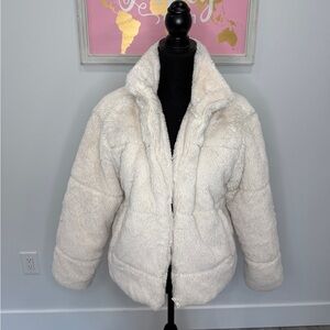 Kendall & Kylie Faux Fur Cream Jacket (XS)